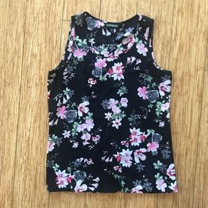 Express floral top with lower back slit
